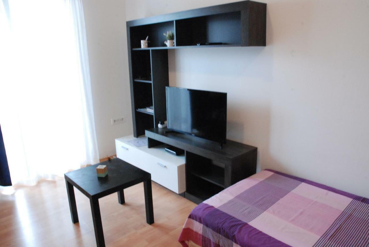 Apartmani Radin Rosini ภายนอก รูปภาพ