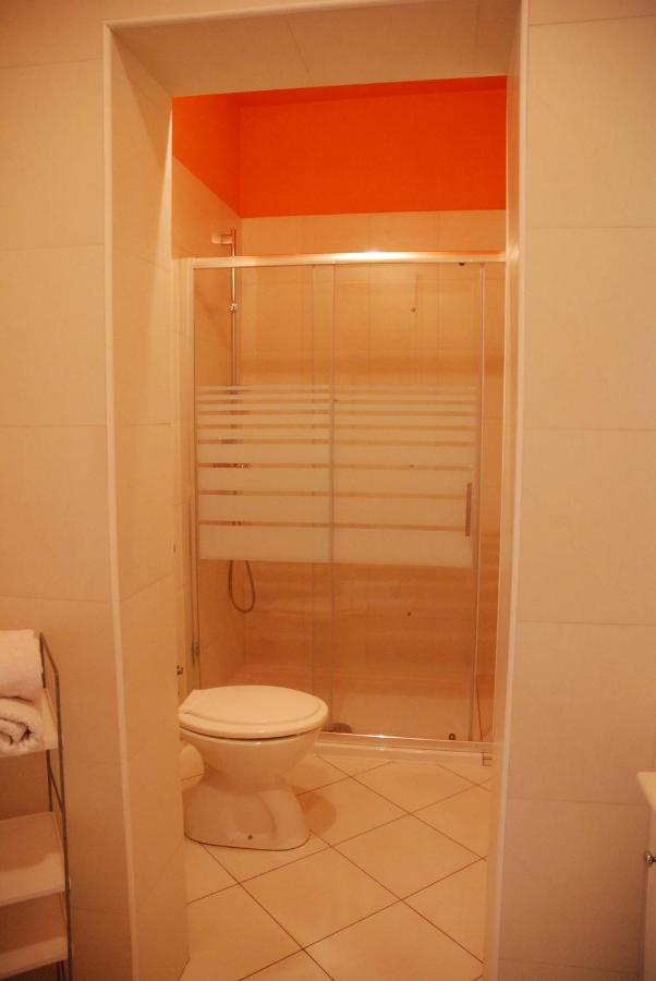 Apartmani Radin Rosini ภายนอก รูปภาพ